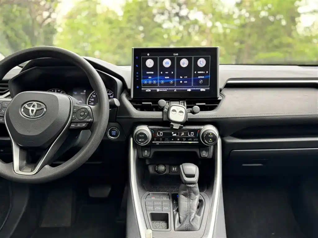 Toyota Wildlander 2020 2.0L CVT AWD Luxury Edition фото 9