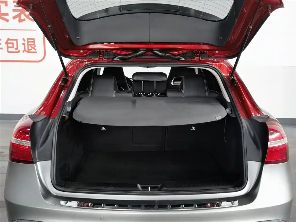 Mercedes-Benz GLA 2018 GLA 200 Dynamic фото 16