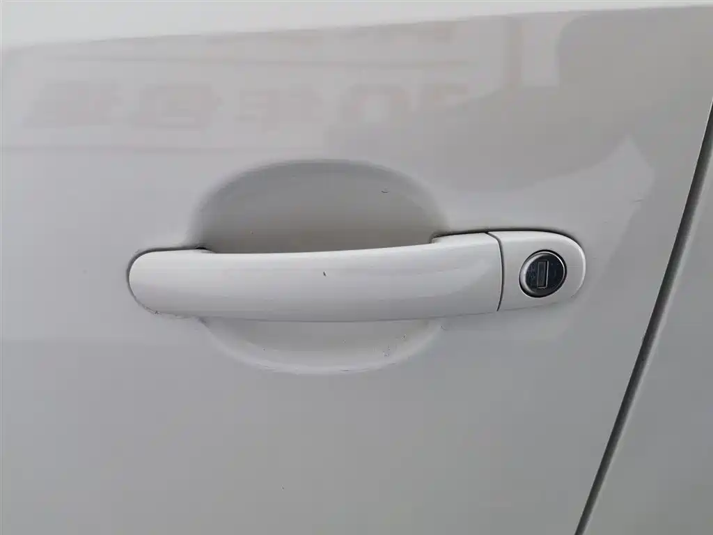 Volkswagen Polo 2018 1.5L Manual Safe Drive фото 18