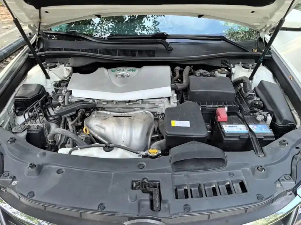 Фото 20 - Toyota Camry
