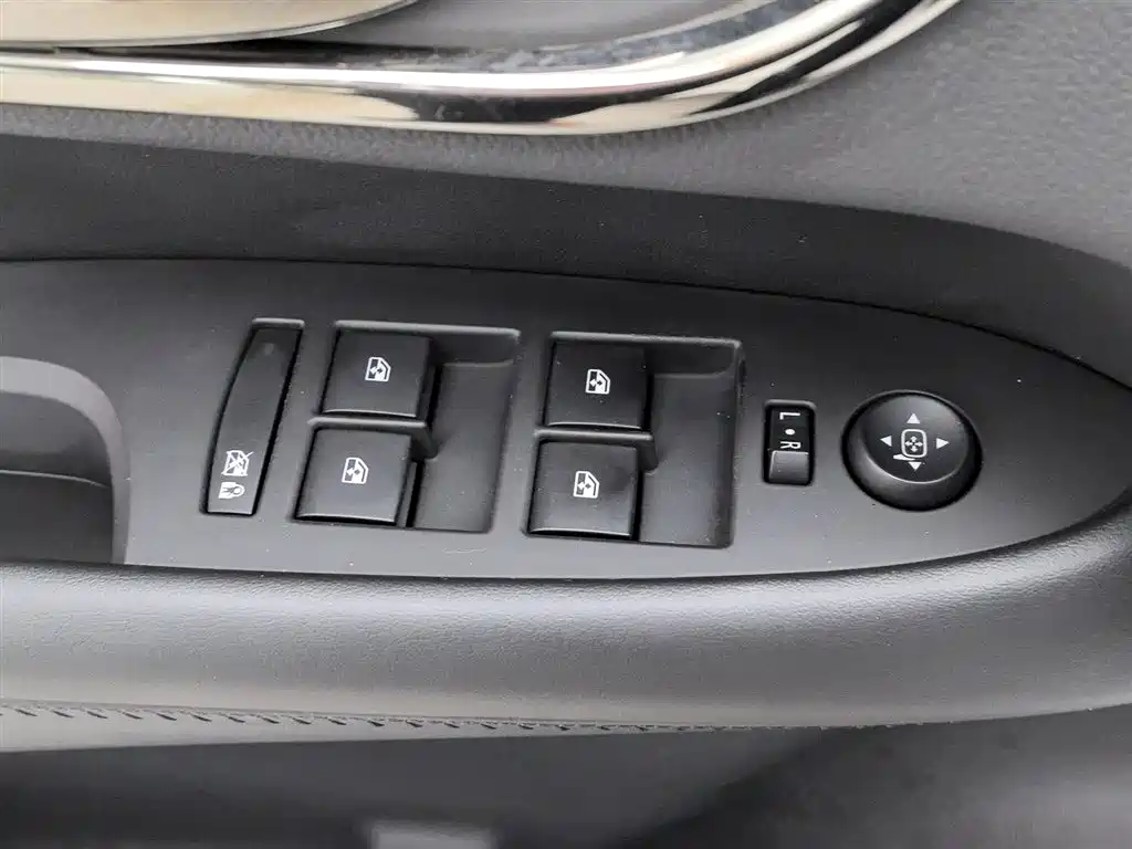 Cadillac ATS-L 2017 28T Technology фото 9