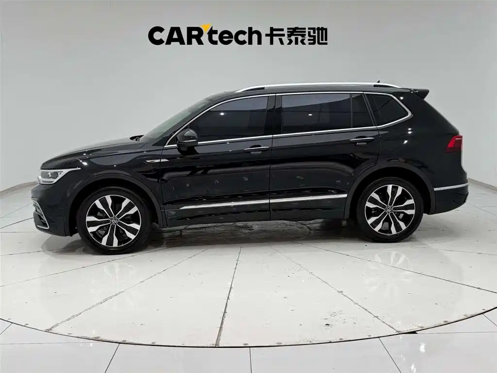 Volkswagen Tiguan L 2024 330TSI Automatic 2WD R-Line Premium Enjoyment Edition фото 6