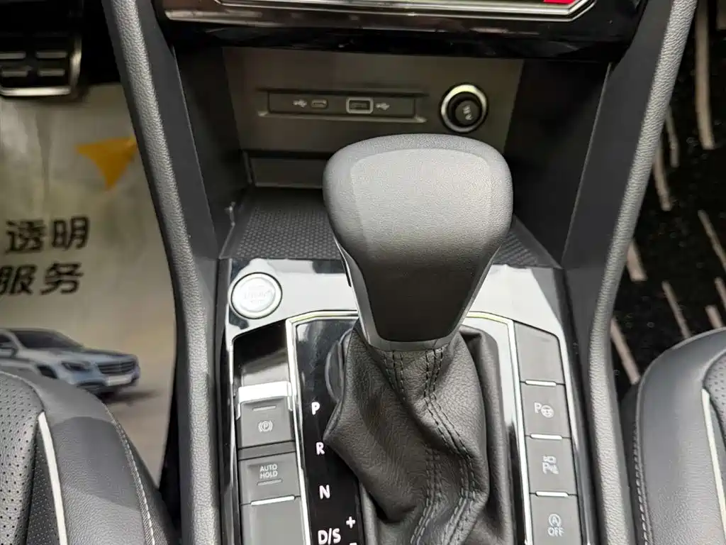 Volkswagen Tiguan L 2024 330TSI Automatic 2WD R-Line Premium Enjoyment Edition фото 23