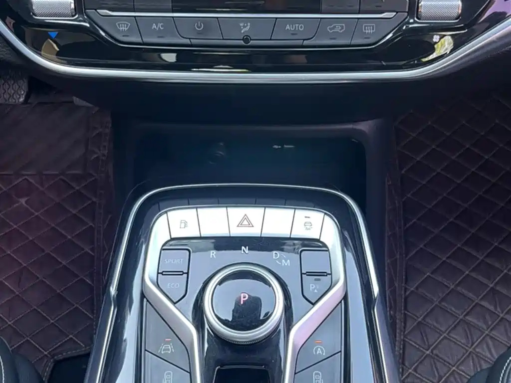 SAIC Maxus Maxus G20 2019 Launch Edition 2.0T Auto Premium China V фото 17