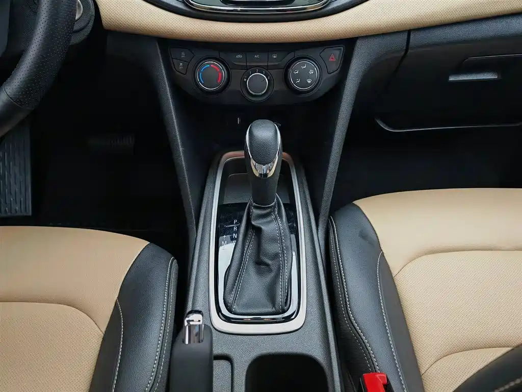 Chevrolet Monza 2022 320 Automatic Enjoyment Sunroof Edition фото 13