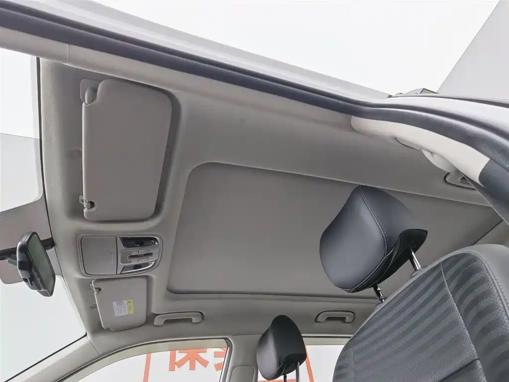 Kia Sportage 2019 2.0L Automatic Smart Luxury Edition фото 14
