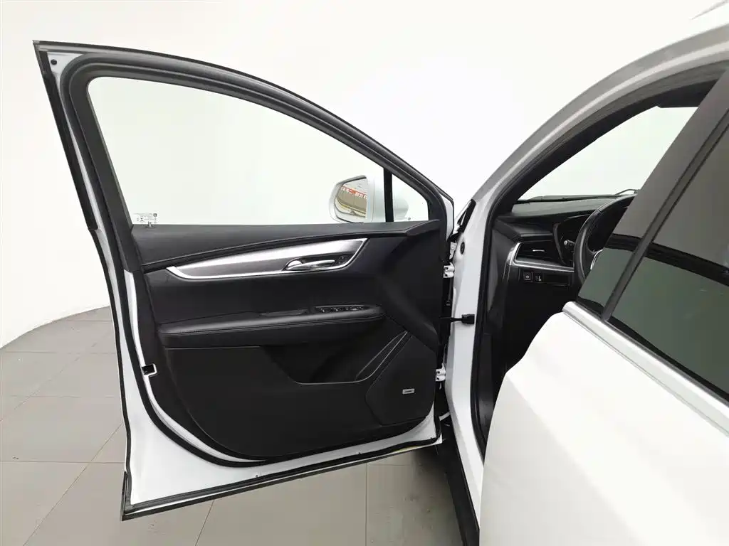 Cadillac XT5 2022 2.0T 4WD Trend Edition фото 8