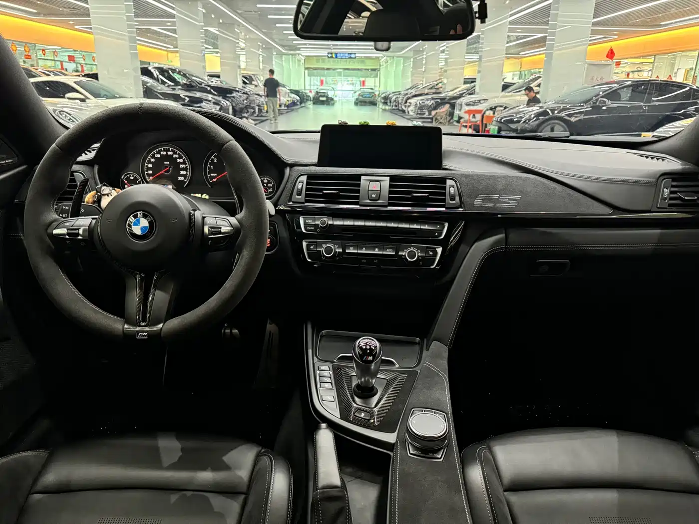 Photo 12 - BMW M4