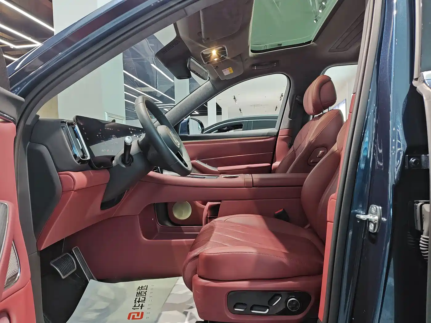 Aito AITO M8 2025 2025 Model Extended Range Ultra Edition 53.4kWh 5-Seater