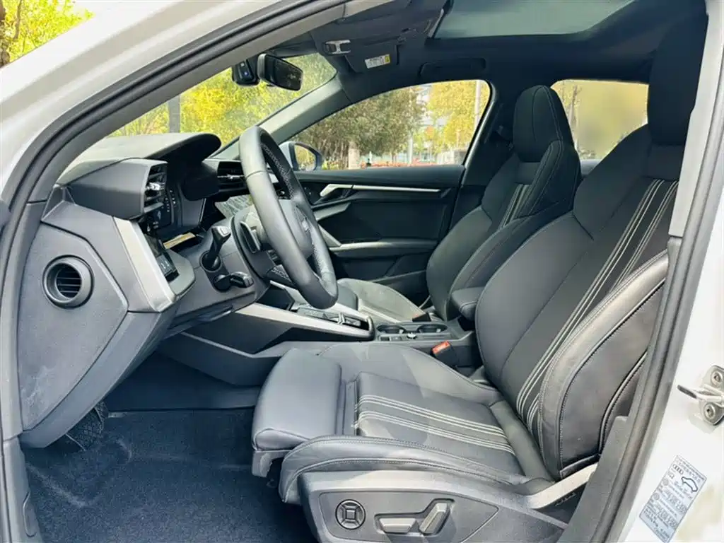 Audi A3 2024 Model Sportback 35 TFSI Fashion Sport фото 8