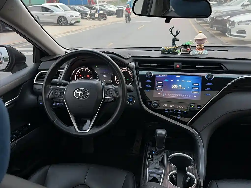 Toyota Camry 2019 Facelift 2.5G Luxury Edition фото 14
