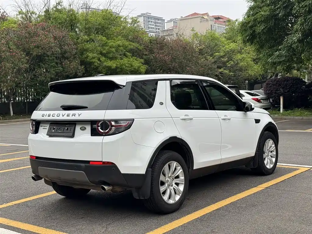Land Rover Discovery Sport 2016 2.0T SE фото 6