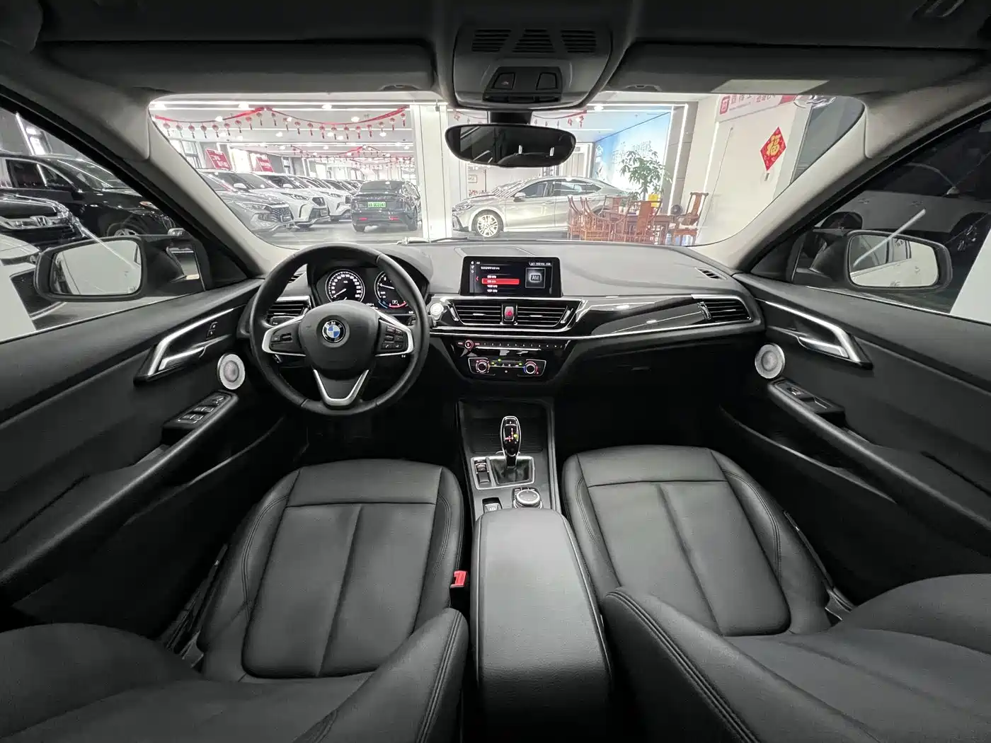 BMW 1 Series 2021 120i M Sport фото 9