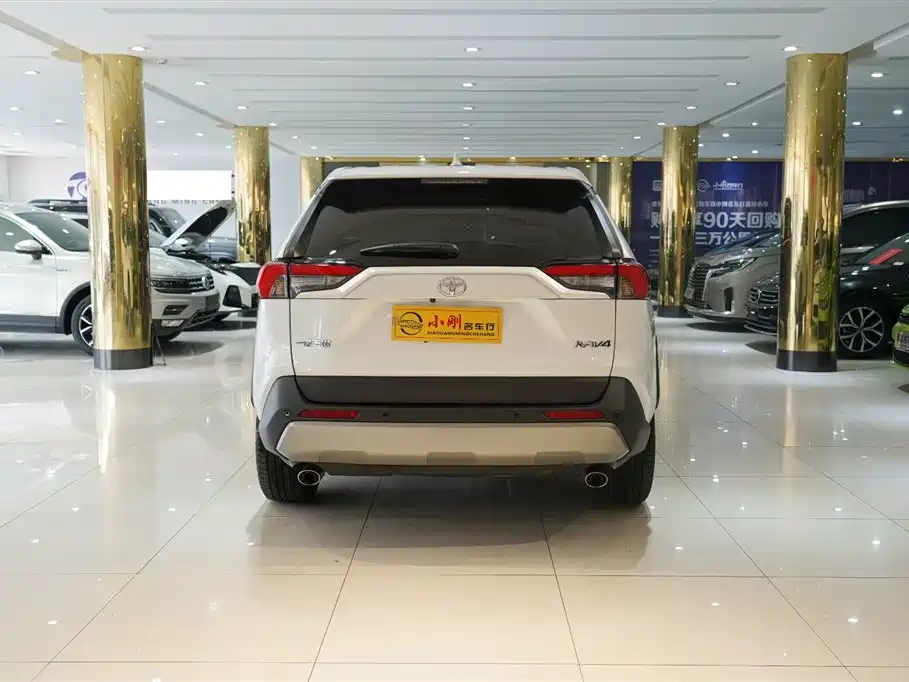 Toyota RAV4 Rongfang 2024 2.0L CVT FWD Style Edition фото 17