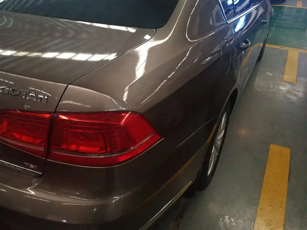 Volkswagen Magotan 2015 1.8TSI Luxury фото 8