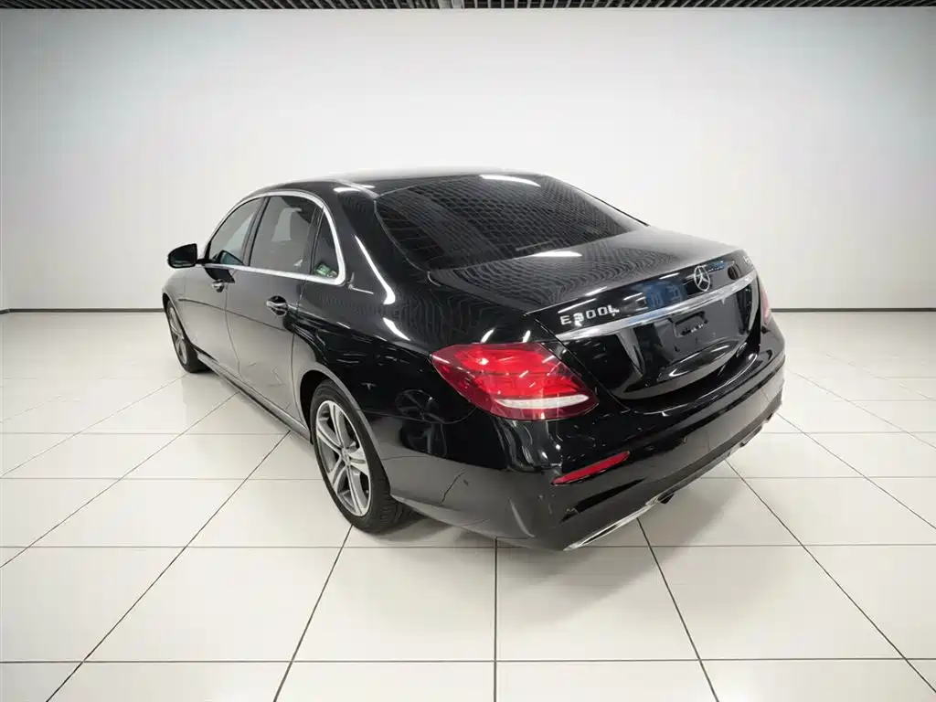 Mercedes-Benz E-Class 2019 E 200 L Sport фото 5