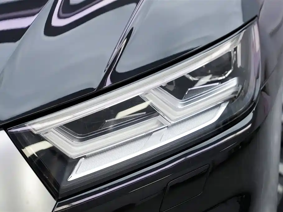 Audi Q5L 2020 45 TFSI Exclusive Fashion фото 2