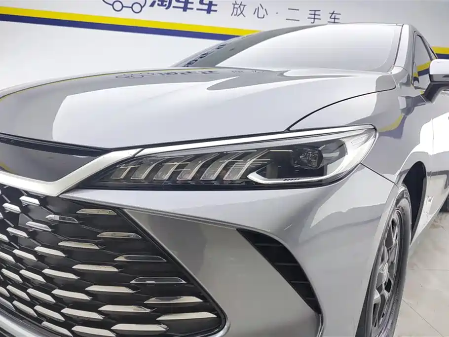 BYD Qin PLUS 2025 DM-i Smart Drive 55KM Leader фото 5