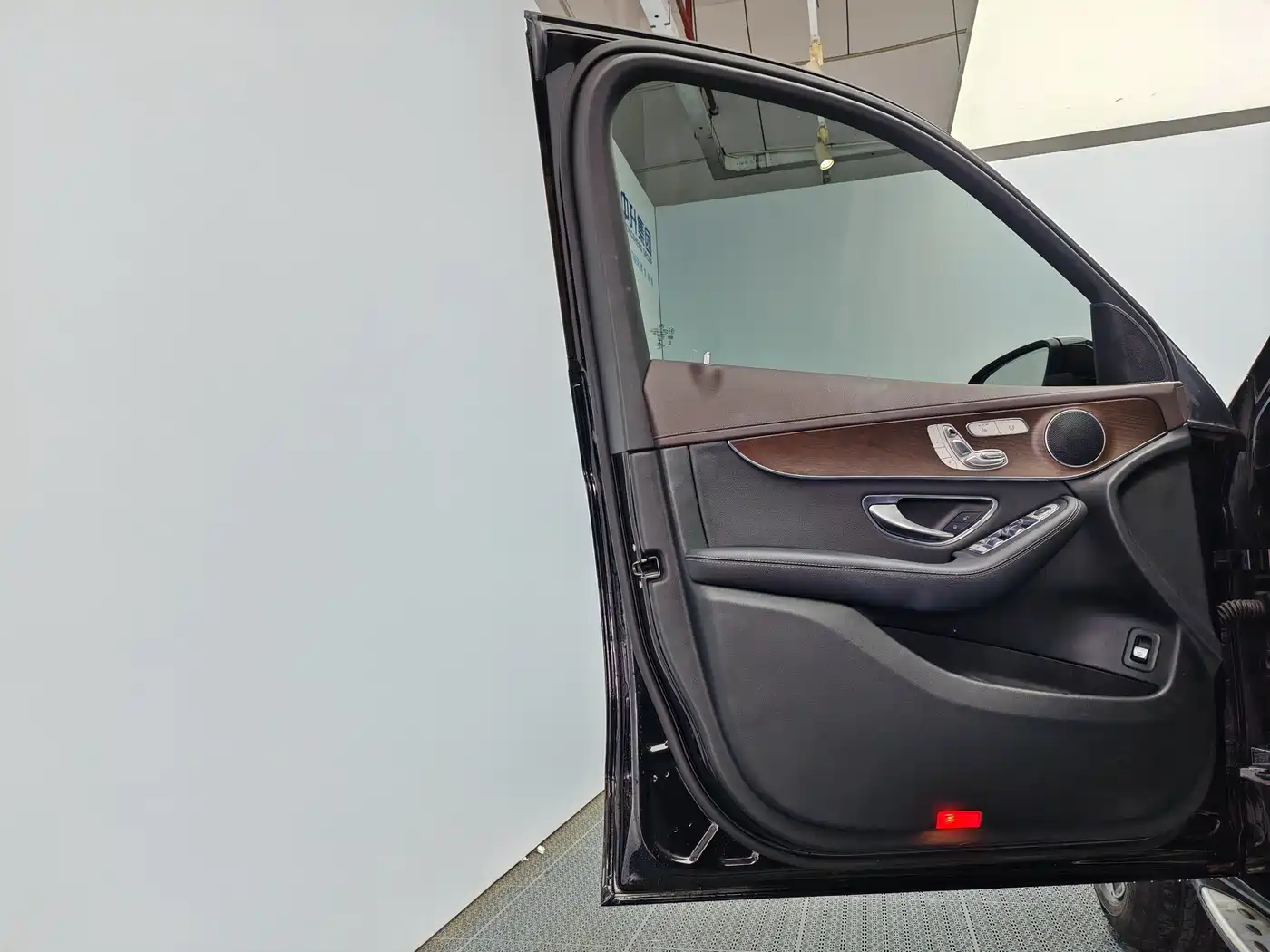 Mercedes-Benz GLC 2021 GLC 260 L 4MATIC Luxury фото 13