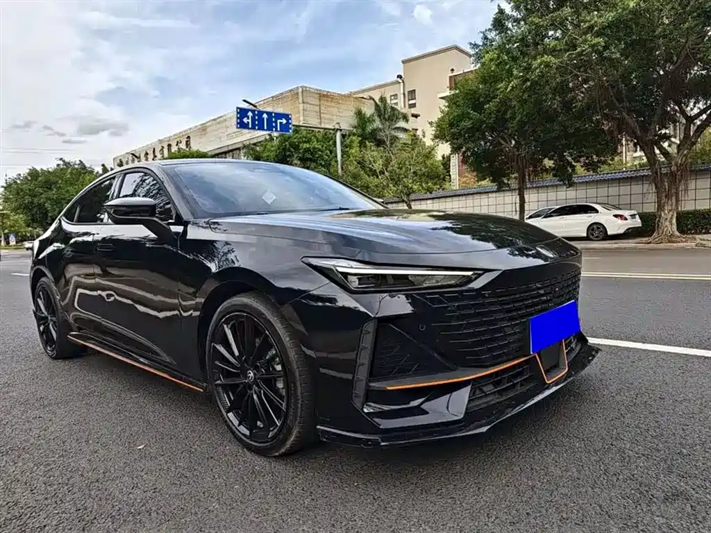 CHANGAN UNI-V