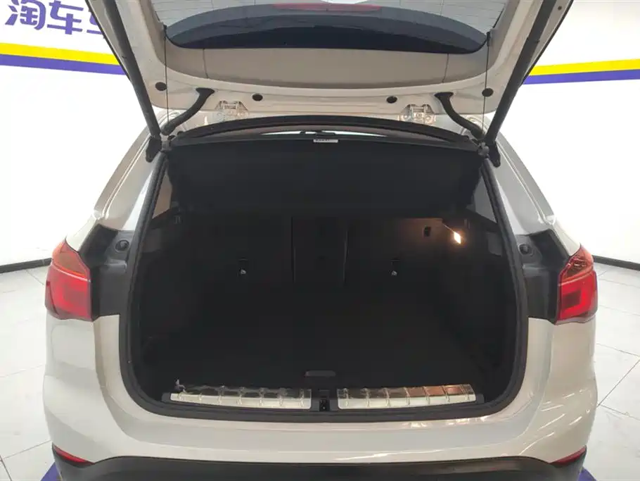 BMW X1 2019 xDrive20Li Premium Model фото 4