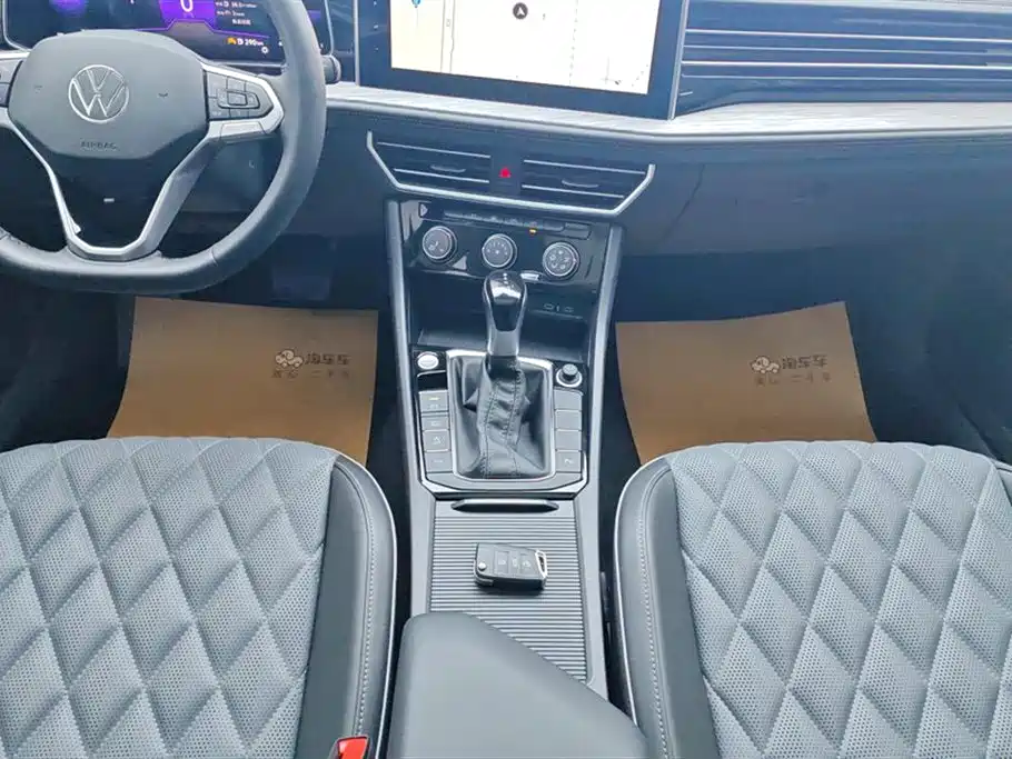 Volkswagen Sagitar 2024 300TSI DSG Surpass Edition фото 16