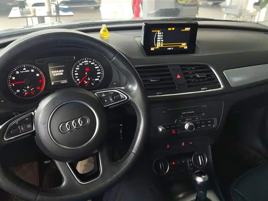 Audi Q3 2018 30th Anniversary Edition 35 TFSI Fashion фото 12