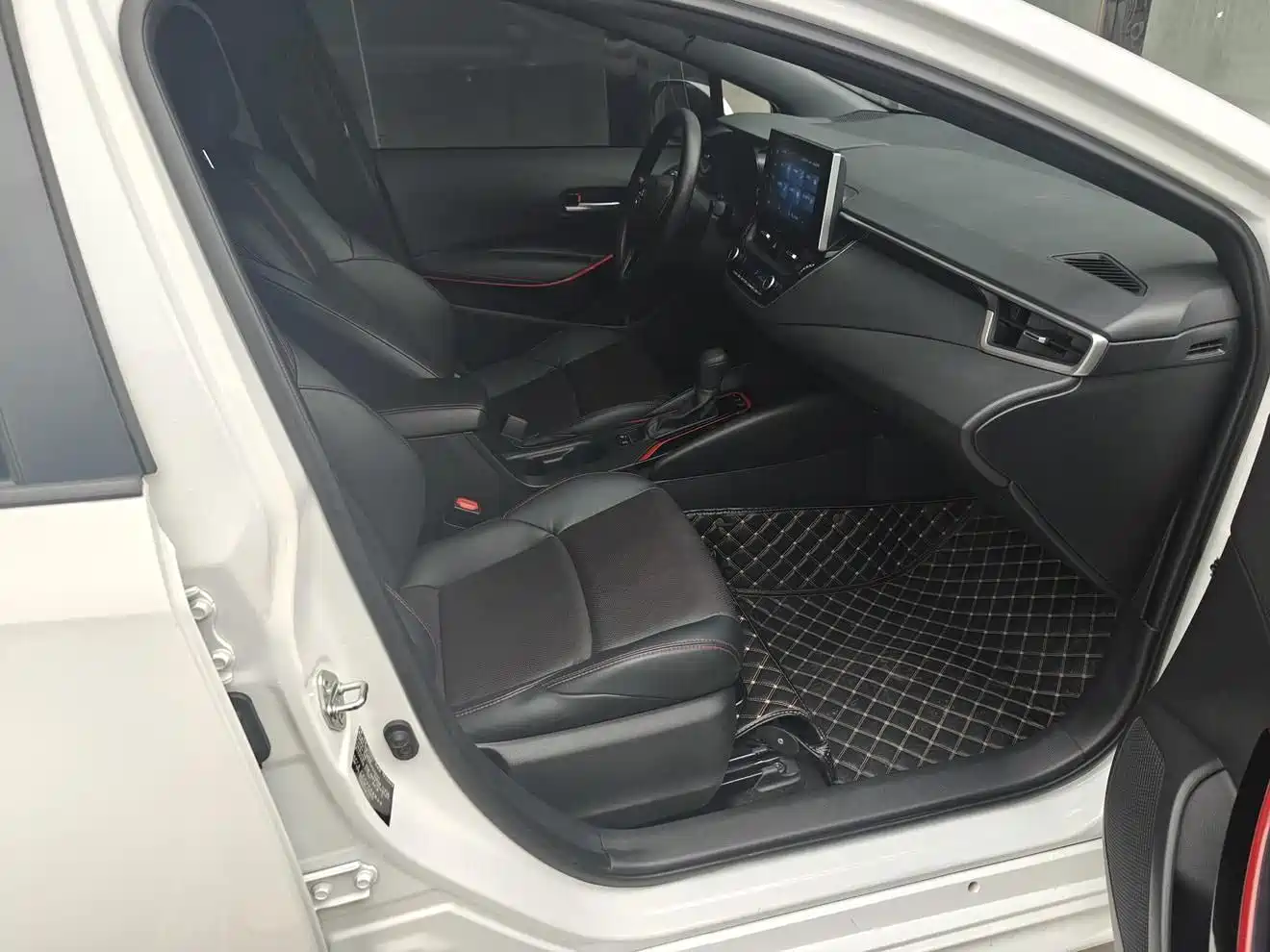 Toyota Levin 2023 185T CVT Sport фото 4