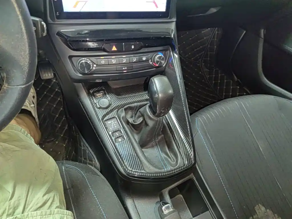 Photo 14 - Peugeot 308