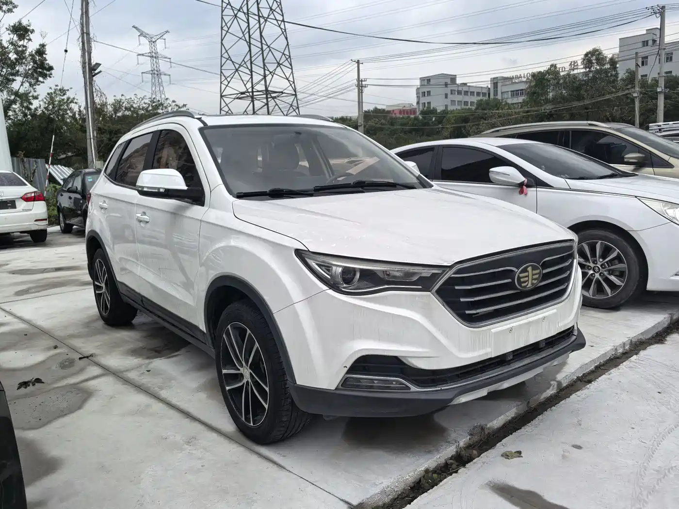 Besturn X40 2018 2017 1.6L Automatic Luxury