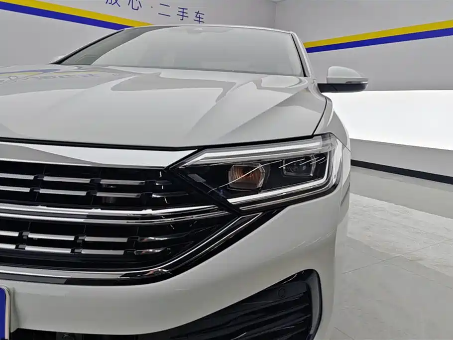 Volkswagen Sagitar 2024 300TSI DSG Surpass Edition фото 5
