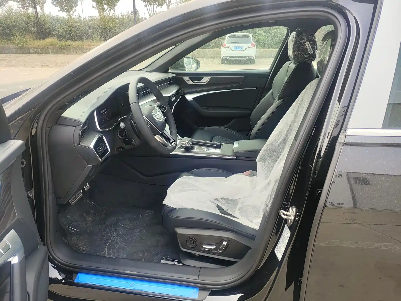 Audi A6L 2026 Model Year 45 TFSI Premium Dynamic фото 3