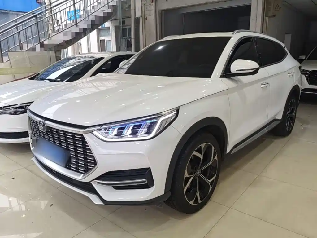 Фото 1 - BYD Song PLUS