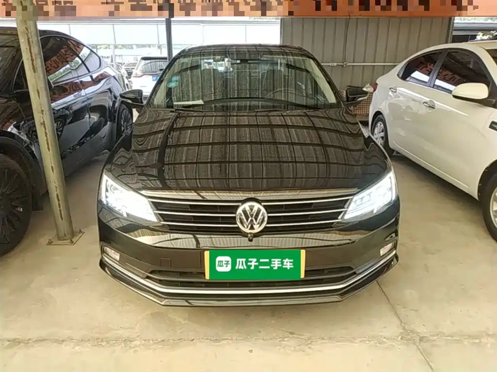 Volkswagen Sagitar 2017 180TSI Auto Exclusive Edition фото 3