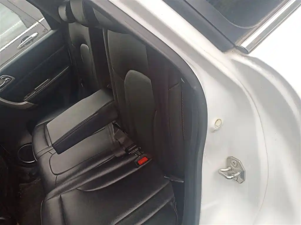 Haval H6 2013 Upgrade 2.4L Automatic 2WD Elite фото 17