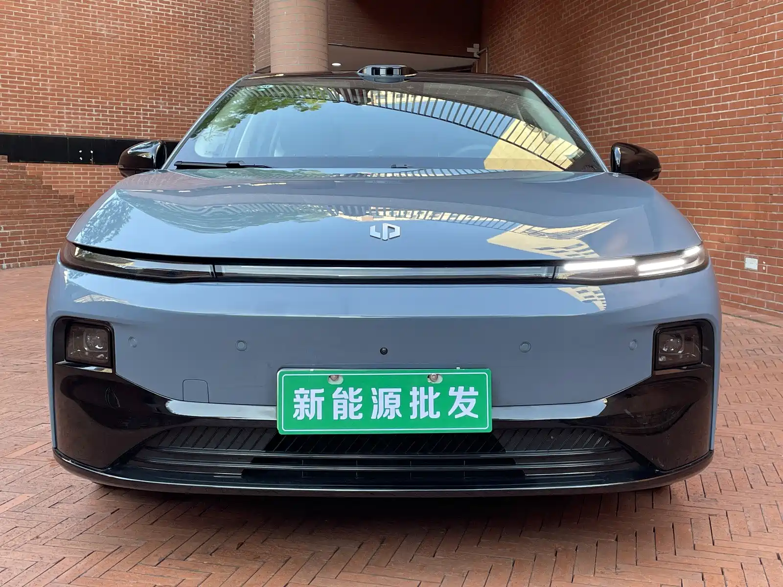 Photo 2 - Leapmotor B01
