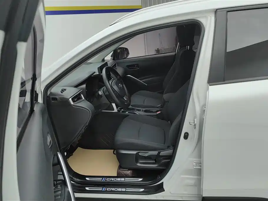 Toyota Corolla Cross 2022 2.0L Elite Edition фото 9