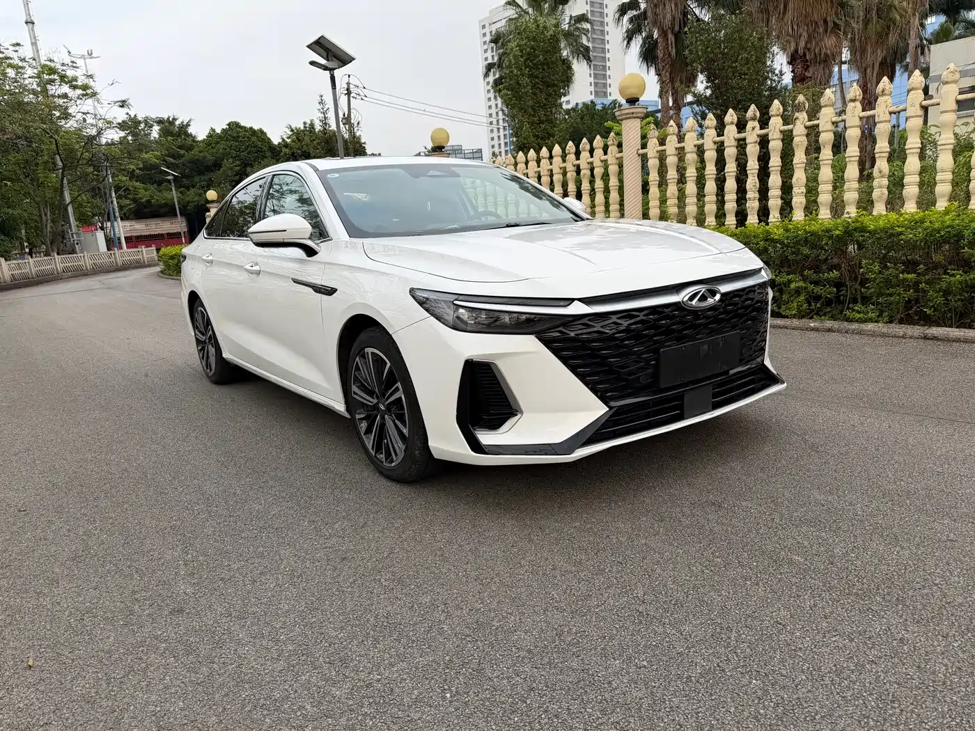 CHERY ARRIZO 8