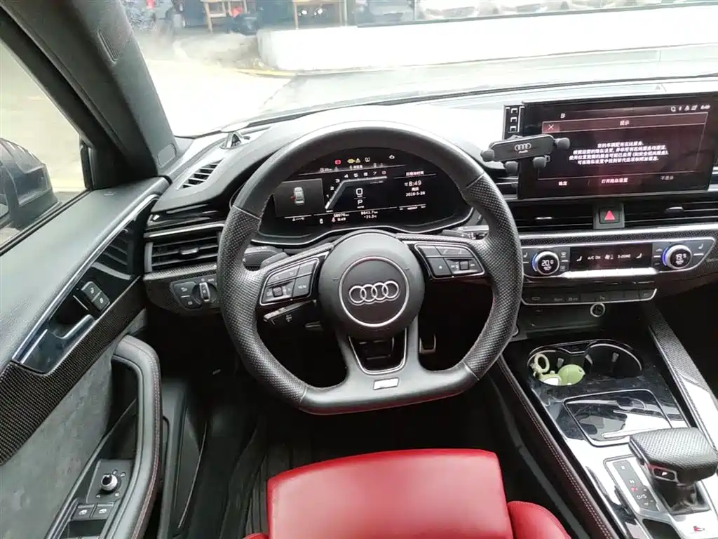 AUDI S4