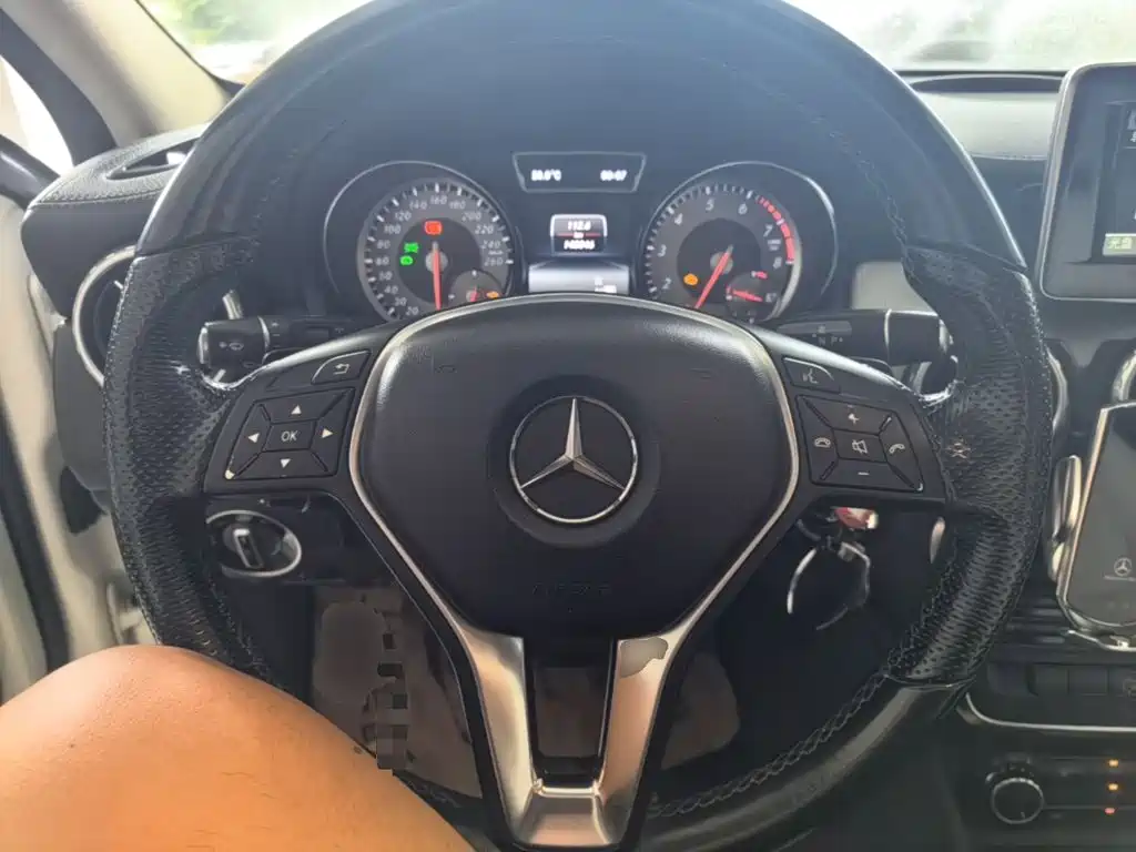 Mercedes-Benz GLA 2015 2015 GLA 200 Fashion