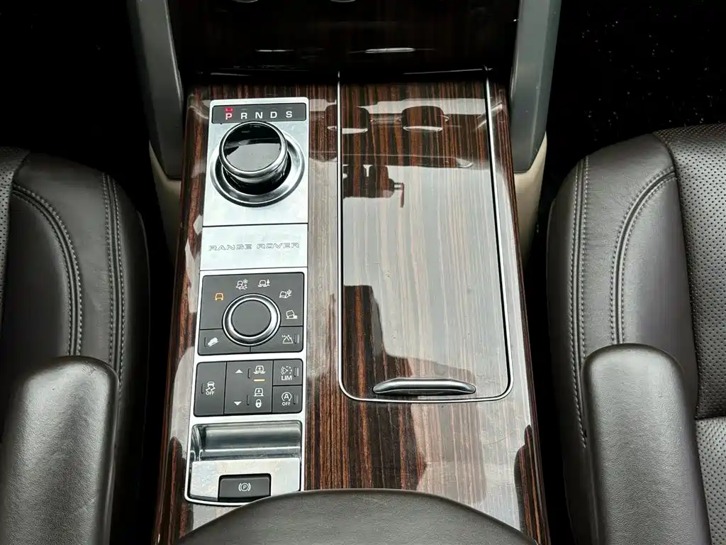 Land Rover Range Rover 2017 3.0 SC V6 Vogue LWB (Long Wheelbase) фото 27