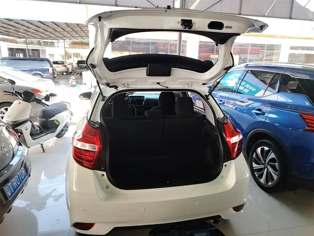 Toyota YARiS L Zhi Xuan 2019 1.5E CVT MeiDong Edition China VI фото 19