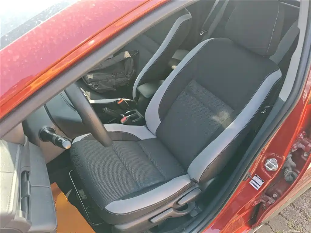 Toyota YARiS L Zhi Xuan 2020 Zhi Xuan X 1.5L CVT Leading фото 15