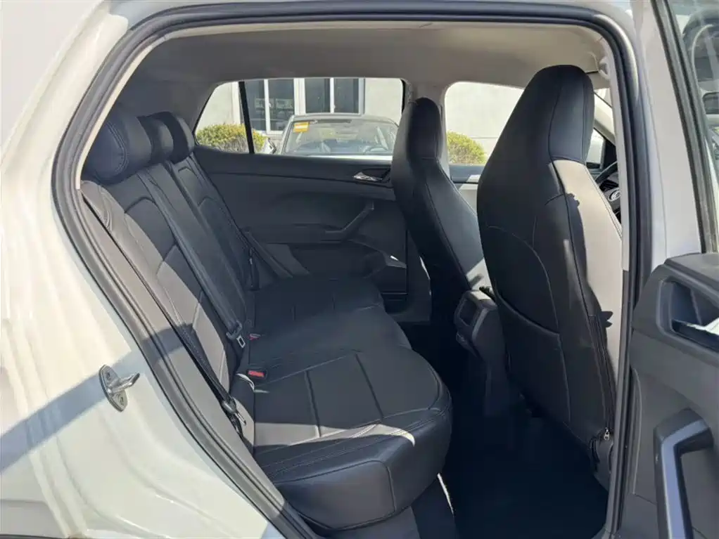 VOLKSWAGEN TU KAI