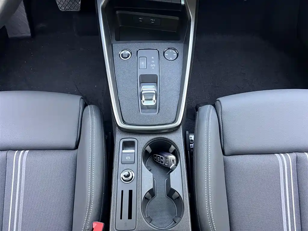 Audi A3 2023 A3L Limousine 35 TFSI Fashion Sport фото 10