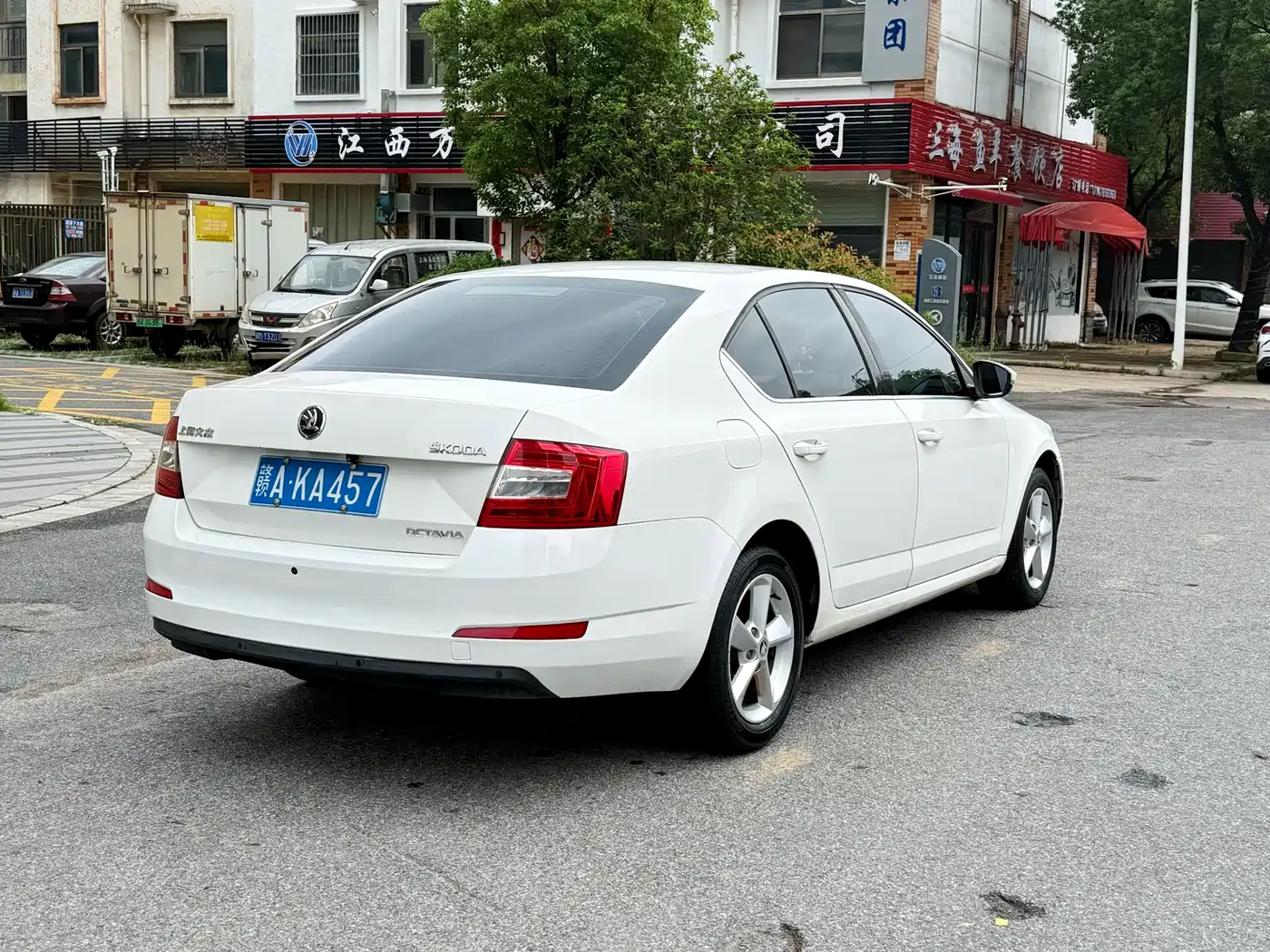 Škoda Octavia 2015 1.6L Automatic逸杰版 фото 9