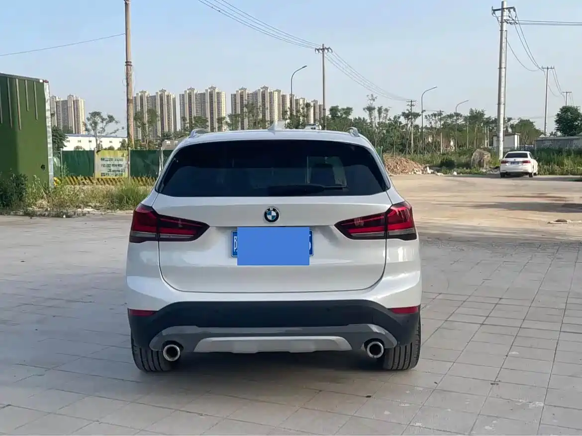 BMW X1 2022 sDrive20Li Premium фото 8