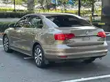 Photo 6 - Volkswagen Sagitar
