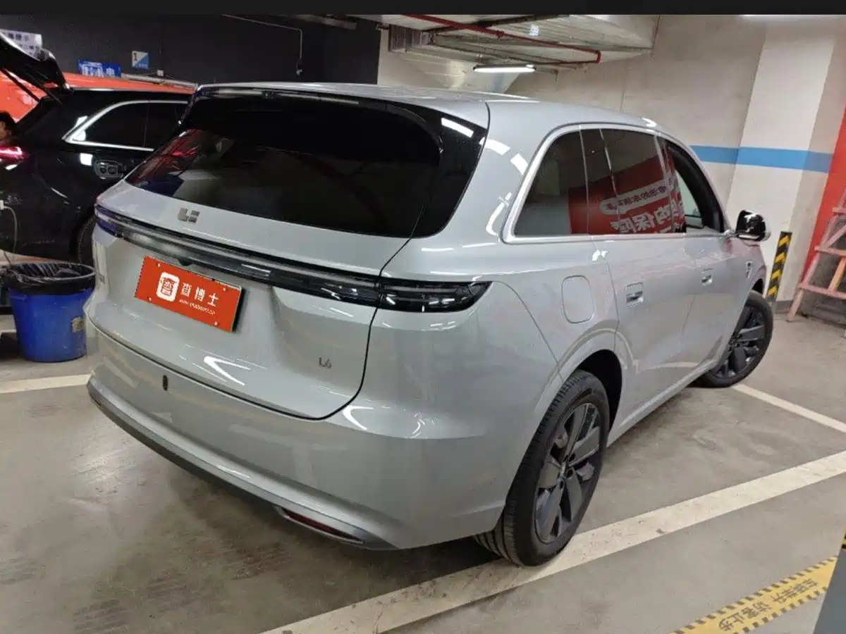 Li Auto L6 2026