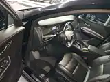 Photo 12 - Cadillac XT4